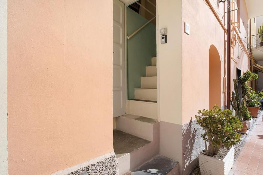 Casa Della Nonna Teresa Apartamento Bordighera Exterior foto